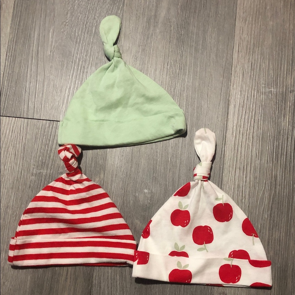 3 baby  Knotted Beanie Set - Green, Red, and White